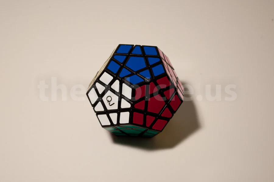 QJ Megaminx V2 - Image 3